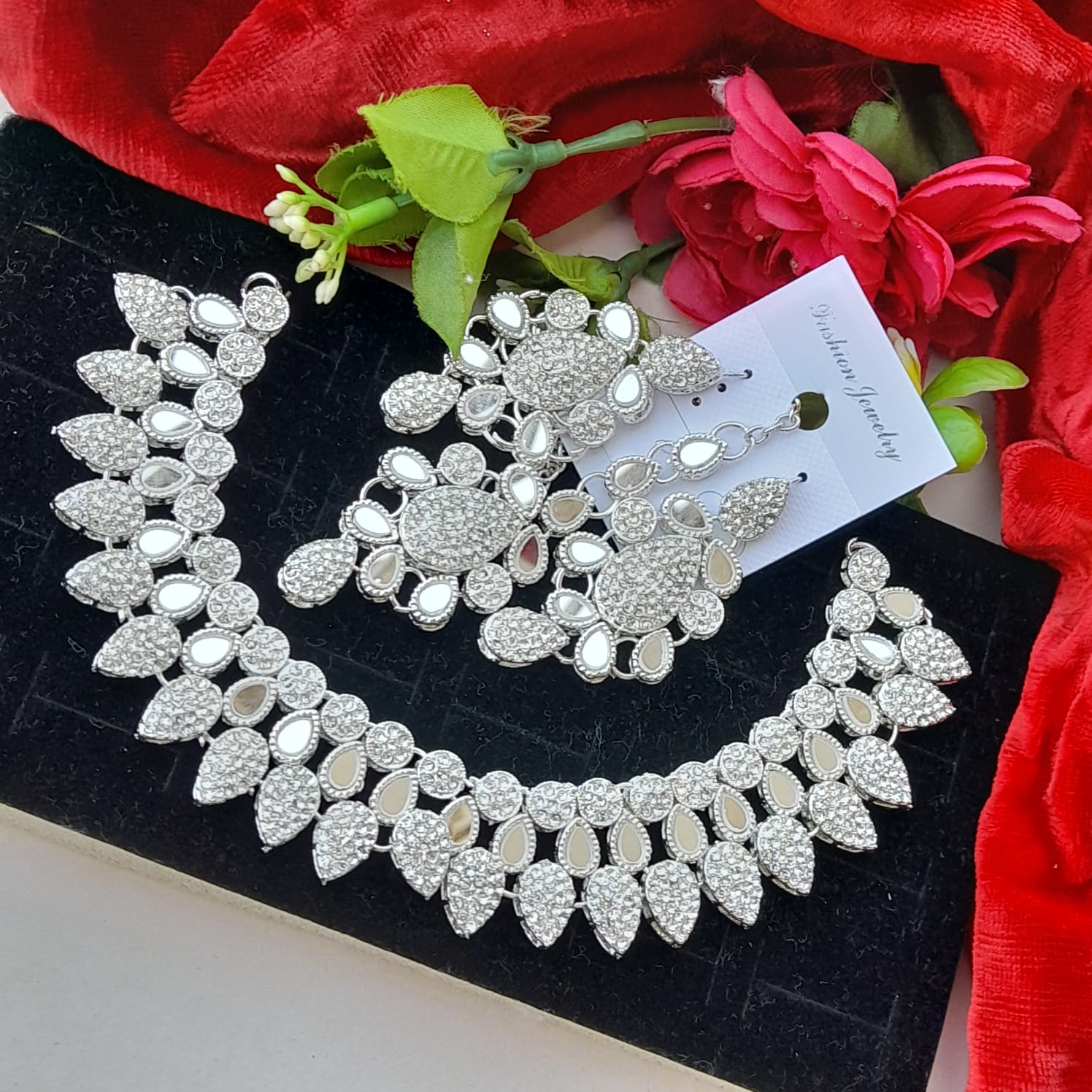 Light Kundan Jewelry Set CH08170842