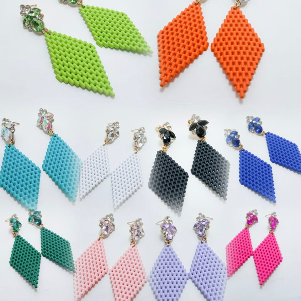 Color Bliss Party Dangles AJ082204341