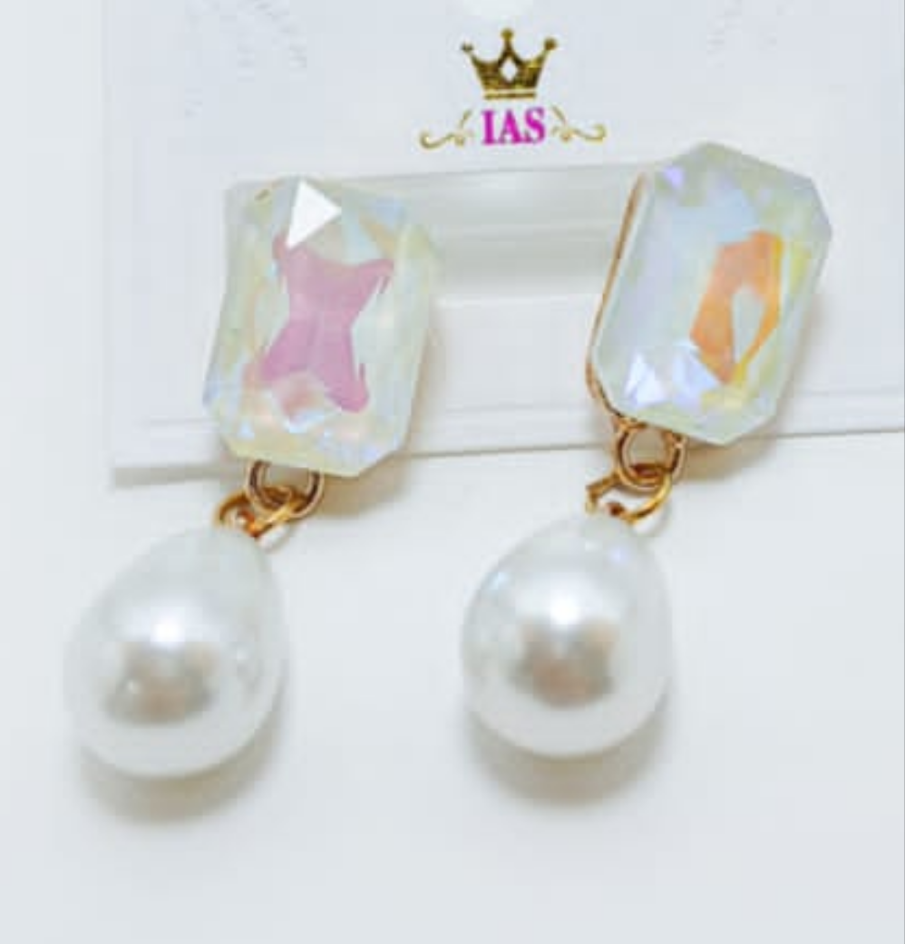 Rectangular x Pearl AJ082001313