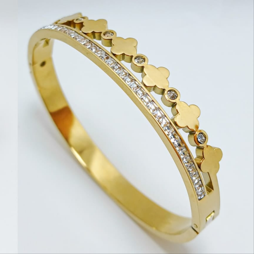 Gold Crown Handcuff/ Bangle AJ08182312