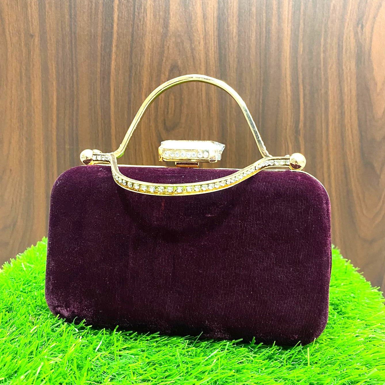 Velvet Clutch S&B08150727