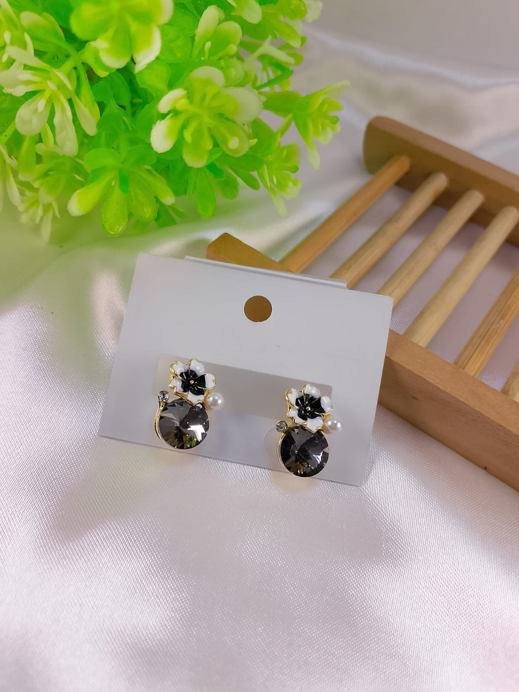 Funky Studs 08180113