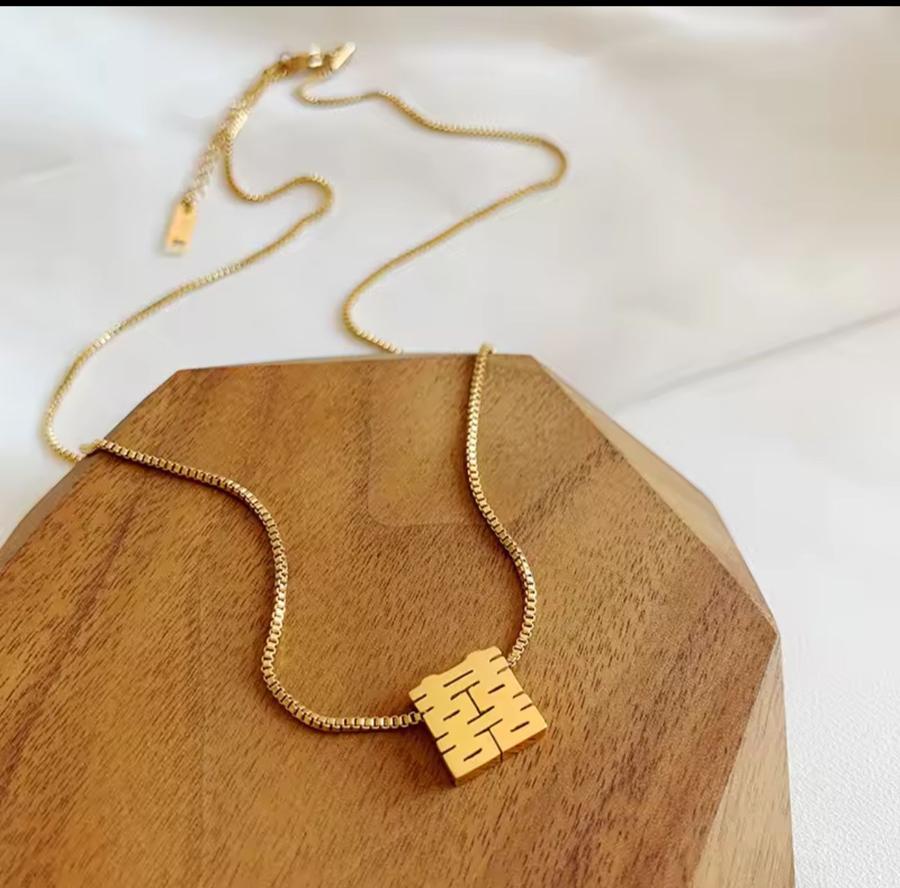 Abstract Pendant MH08181213