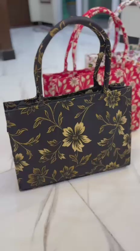 Large Capacity Tote Bag