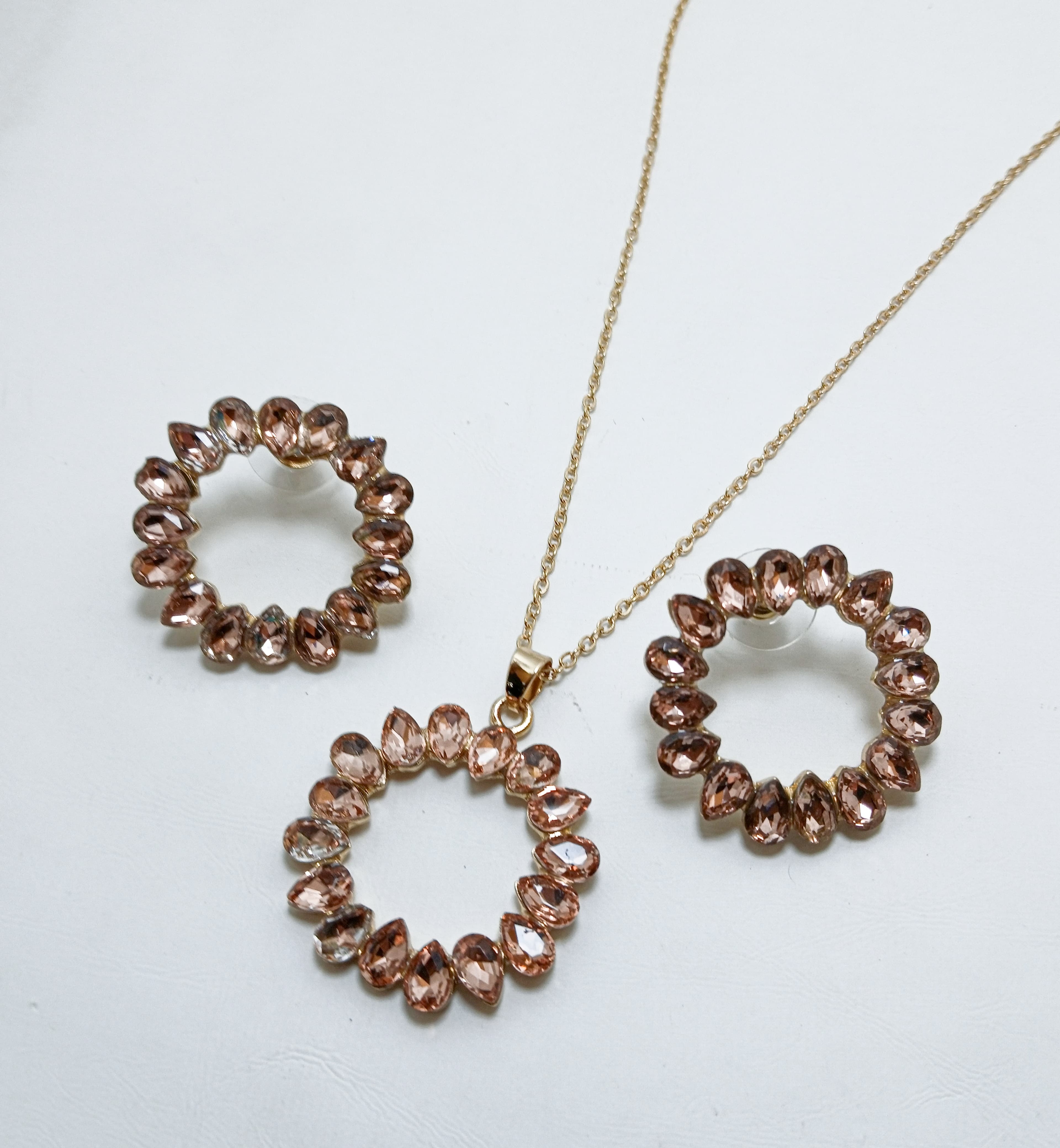 Premium Circle Zircon Pendant & Earrings AJ082610032