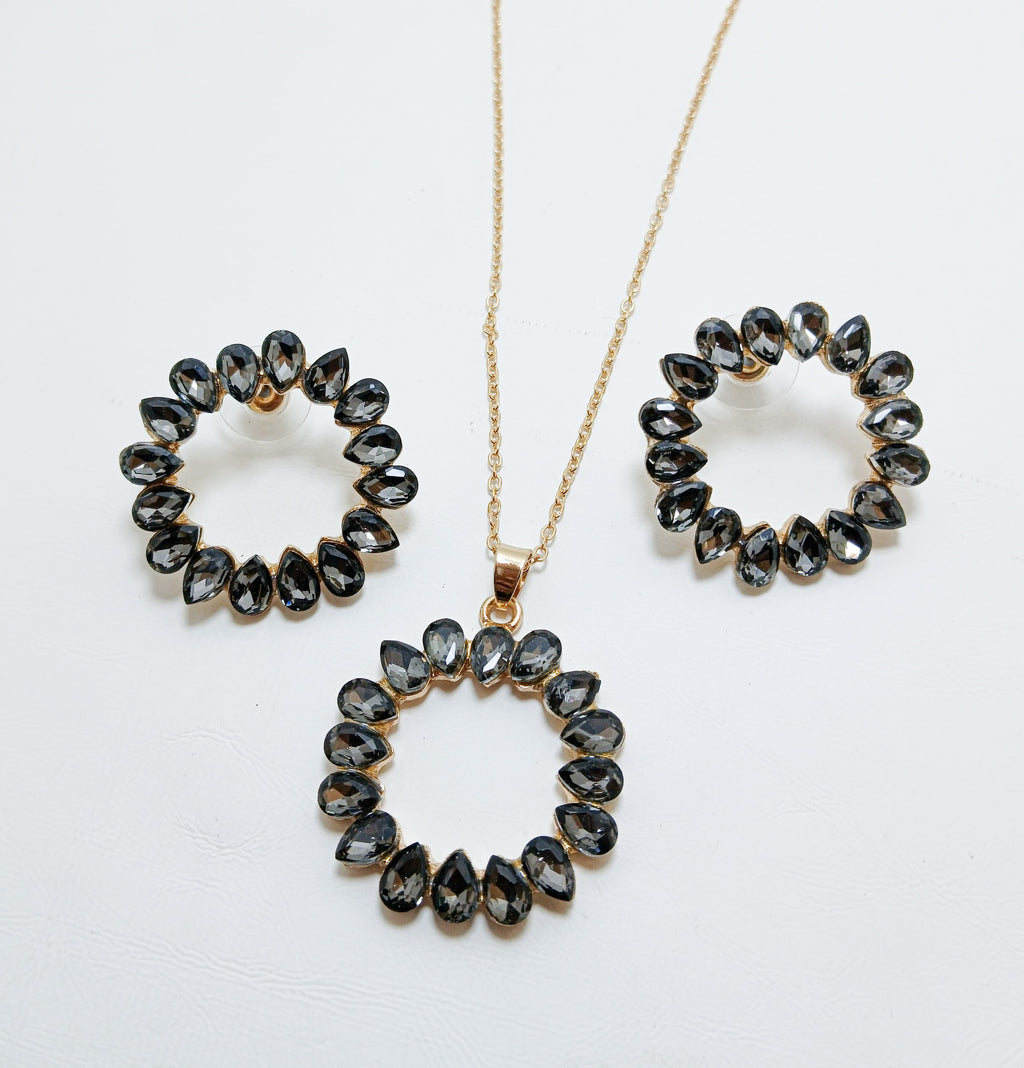 Premium Circle Zircon Pendant & Earrings AJ082610032